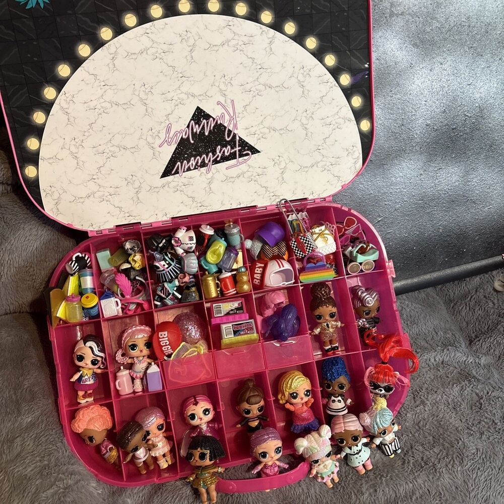 LOL Surprise Dolls Fashion Runway Set Storage Carrying Case Bundle W Dolls Acces